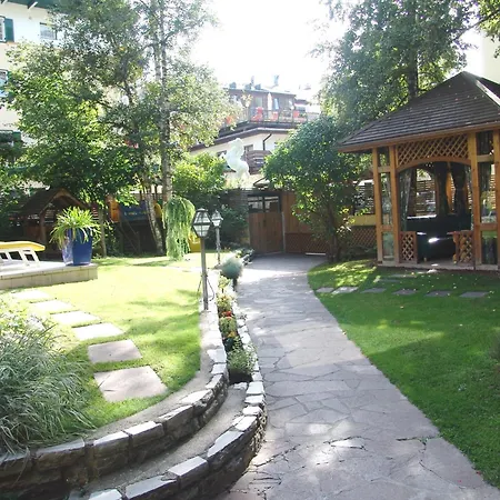 Cavallino Bianco - Weisses Roessl Hotel 4*