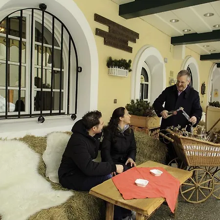 Hotel Cavallino Bianco - Weisses Roessl 4*